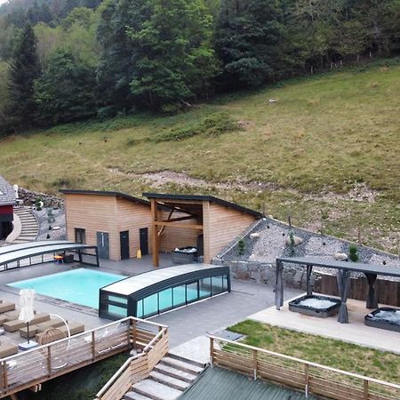 La Ferme De Rochesson, Jacuzzis & Piscine Commune Apartment Exterior photo